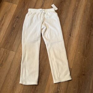 LIFE ROCKS Women’s Comfy Cozy Loungewear Size Medium Off White Sleepwear NEW